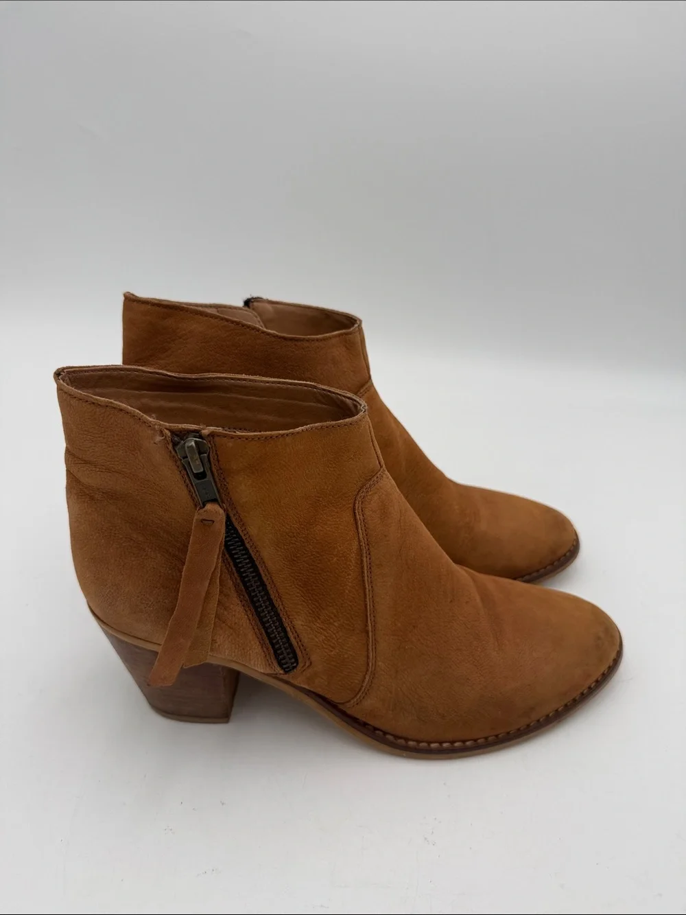 American eagle outfitters Tan Suede Ankle Boots  women 9 leather festival casual